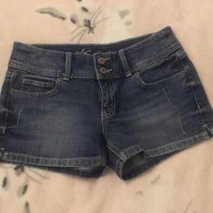 Victoria’s Secret denim jean shorts size 2